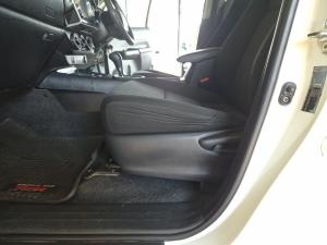 Toyota Hilux 2.4GD-6 double cab 4x4 Raider auto - Image 17