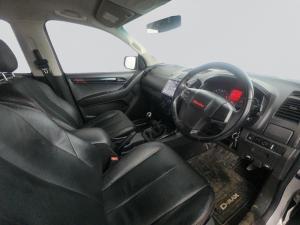 Isuzu D-MAX 250 HO X-RIDER D/C - Image 7