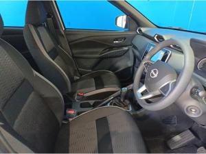 Nissan Magnite 1.0 Visia auto - Image 9