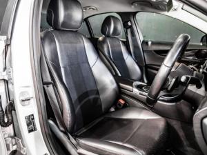 Mercedes-Benz C-Class C180 - Image 11