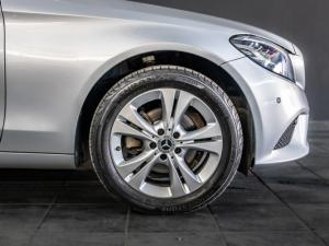 Mercedes-Benz C-Class C180 - Image 13