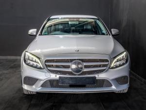 Mercedes-Benz C-Class C180 - Image 14