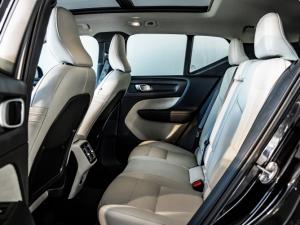 Volvo XC40 B4 Plus Dark - Image 13