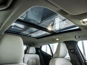 Volvo XC40 B4 Plus Dark - Image 18