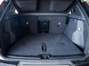 Volvo XC40 B4 Plus Dark - Image 22
