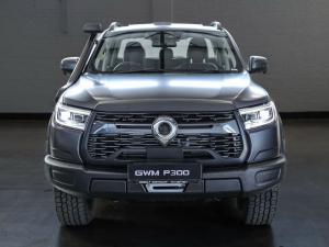 GWM P300 2.4T double cab LTD 4x4 - Image 3