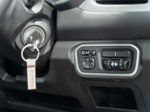 GWM P300 2.0T single cab SX - Image 19