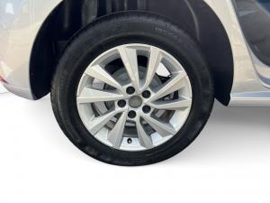 Volkswagen Polo Vivo hatch 1.6 Life - Image 15