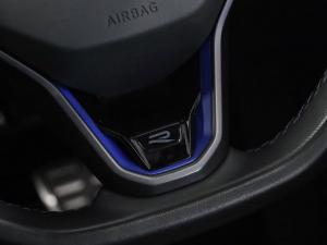 Volkswagen Golf R - Image 28