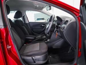 Volkswagen Polo Vivo hatch 1.6 Life - Image 13