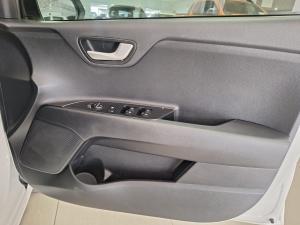 Kia Rio hatch 1.2 LS - Image 14