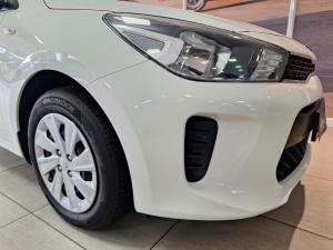 Kia Rio hatch 1.2 LS - Image 2
