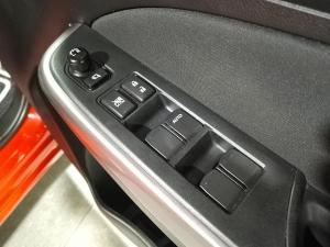 Suzuki Swift 1.2 GLX auto - Image 27