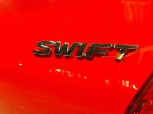 Suzuki Swift 1.2 GLX auto - Image 7