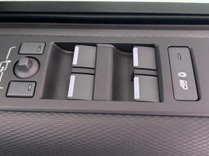 Land Rover Discovery D350 Dynamic HSE - Image 26