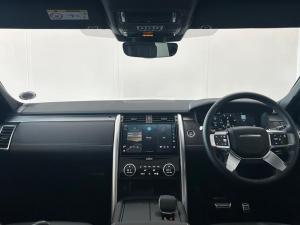 Land Rover Discovery D350 Dynamic HSE - Image 30