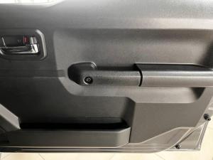 Suzuki Jimny 1.5 GLX AllGrip 5-door auto - Image 7