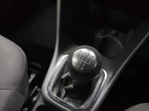 Volkswagen Polo Vivo hatch 1.4 - Image 8