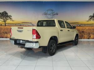 Toyota Hilux 2.4GD-6 double cab Raider manual - Image 2