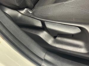 Toyota Corolla hatch 1.2T XS auto - Image 17