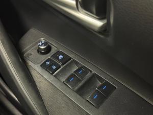 Toyota Corolla hatch 1.2T XS auto - Image 20