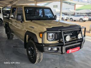 Toyota Land Cruiser 79 2.8GD-6 double cab auto - Image 1