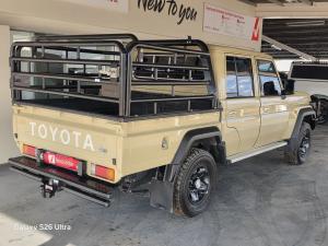Toyota Land Cruiser 79 2.8GD-6 double cab auto - Image 2