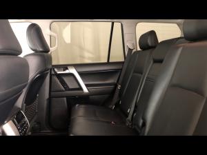 Toyota Land Cruiser Prado 3.0DT VX - Image 11