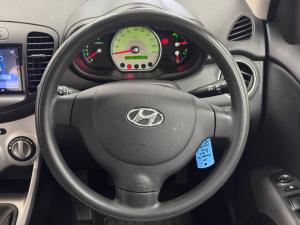 Hyundai i10 1.2 GLS - Image 8