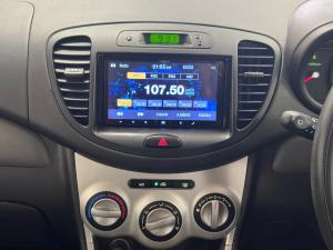 Hyundai i10 1.2 GLS - Image 13