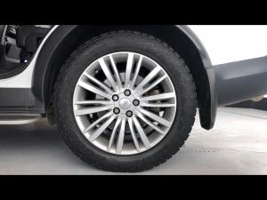 Land Rover Discovery HSE Si6 - Image 19