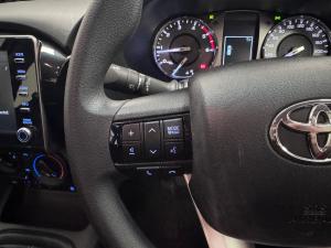 Toyota Hilux 2.4GD-6 Xtra cab Raider manual - Image 9