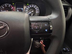 Toyota Hilux 2.4GD-6 Xtra cab Raider manual - Image 10