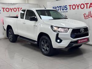 Toyota Hilux 2.4GD-6 Xtra cab Raider manual - Image 1