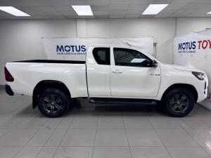 Toyota Hilux 2.4GD-6 Xtra cab Raider manual - Image 3