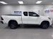 Toyota Hilux 2.4GD-6 Xtra cab Raider manual - Thumbnail 3