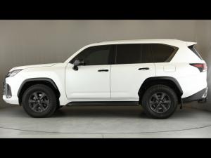 Lexus LX 500d Overtrail - Image 22