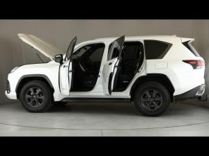 Lexus LX 500d Overtrail - Image 26