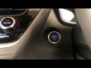 Toyota Corolla Cross 1.8 Hybrid XR - Image 16