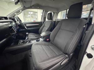 Toyota Hilux 2.4GD-6 Xtra cab Raider manual - Image 7