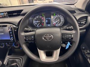 Toyota Hilux 2.4GD-6 Xtra cab Raider manual - Image 8