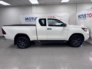 Toyota Hilux 2.4GD-6 Xtra cab Raider manual - Image 3