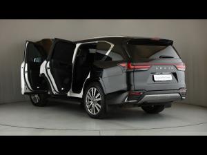 Lexus LX 600 VIP - Image 25