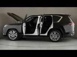 Lexus LX 600 VIP - Image 26