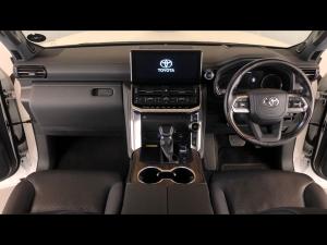 Toyota Land Cruiser 300 3.3D ZX - Image 6