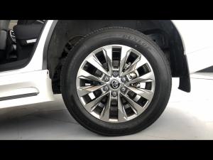 Toyota Land Cruiser 300 3.3D ZX - Image 19