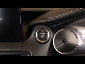 Lexus IS 300h SE - Image 16