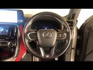 Lexus LX 600 F Sport - Image 8