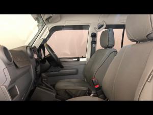 Toyota Land Cruiser 79 2.8GD-6 double cab auto - Image 7