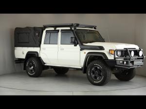 Toyota Land Cruiser 79 2.8GD-6 double cab auto - Image 1